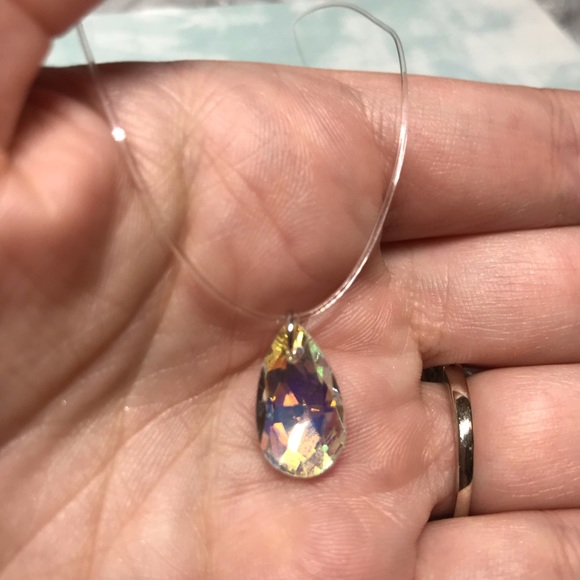 Crystal Necklace - Picture 3 of 4